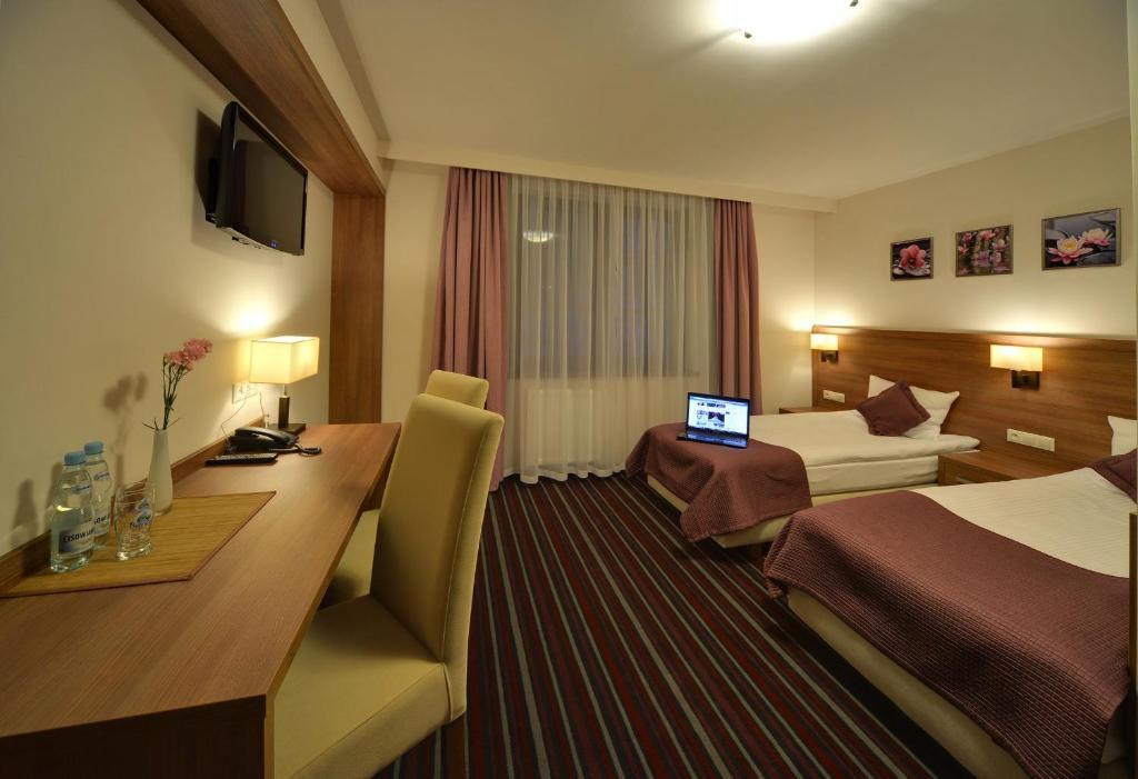 Hotel Camelot Szczawno-Zdroj Pokoj fotografie